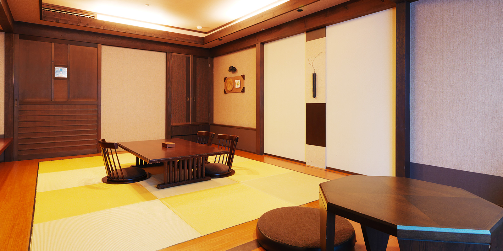 Japanese-Style Room