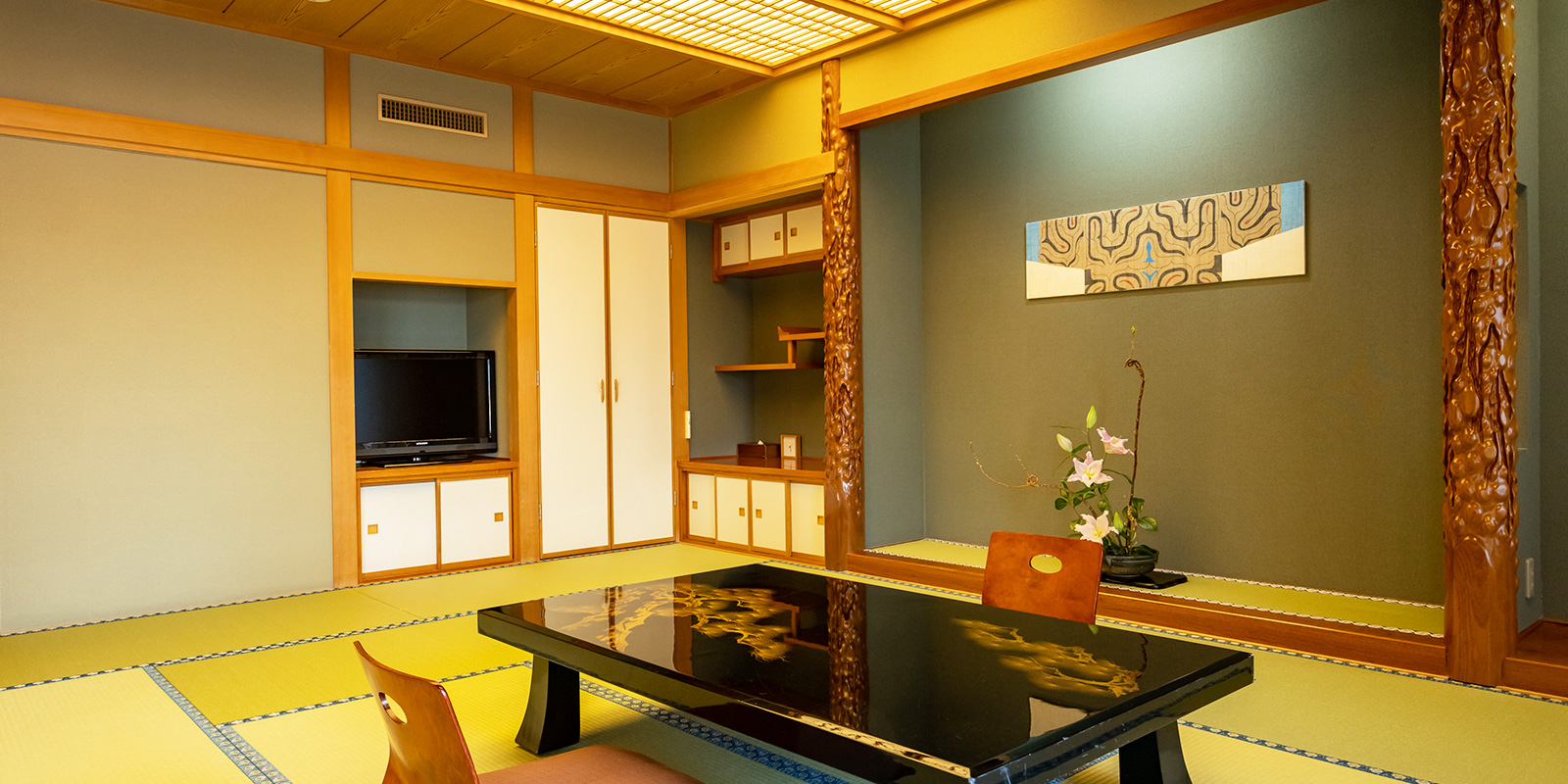LakeView Premier Suite