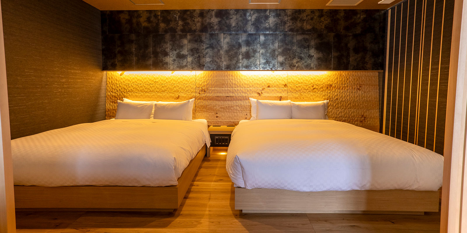 Lake & Garden View Suite Room with Sauna