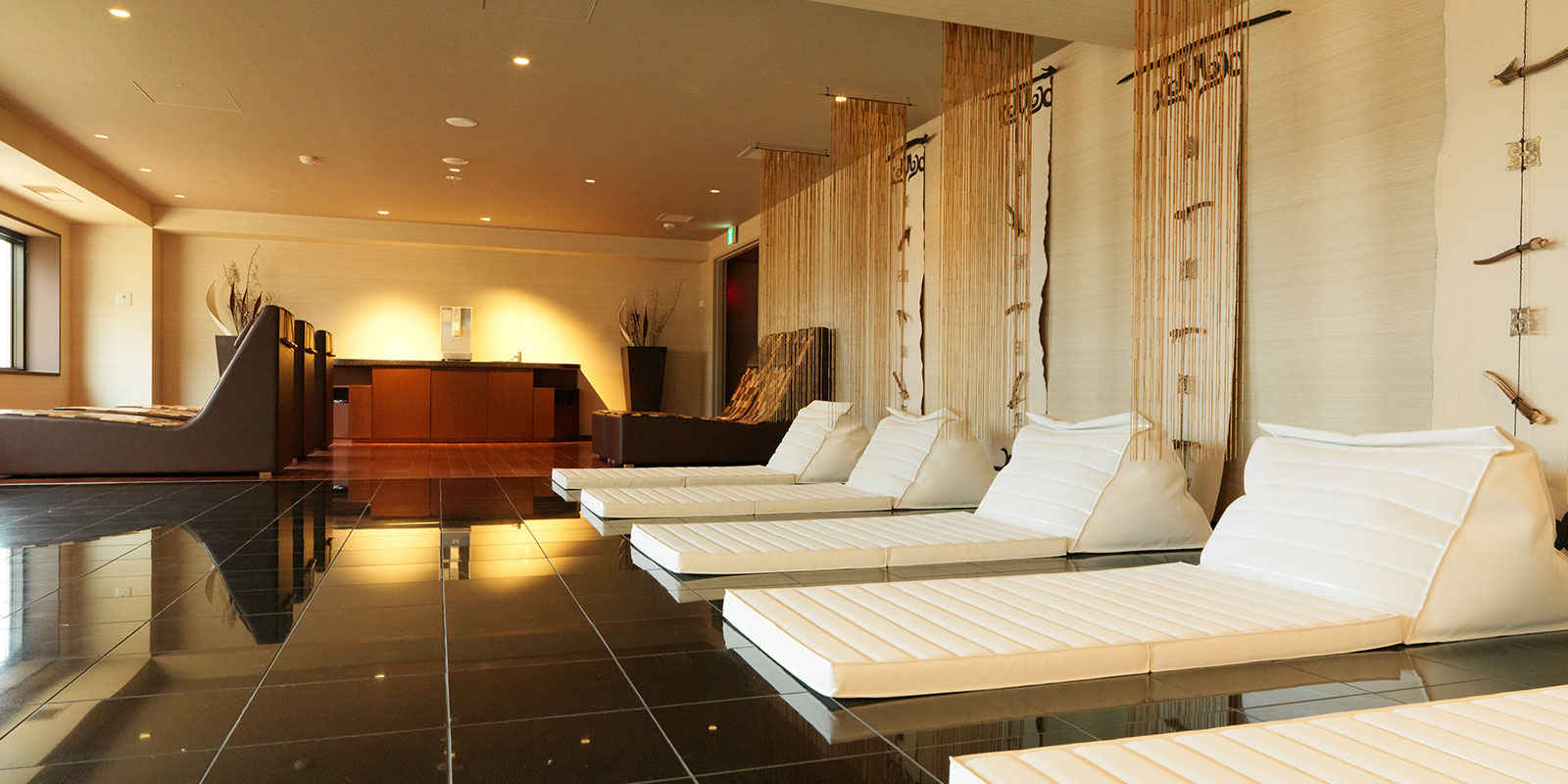 Image:- Wings - Bedrock bath