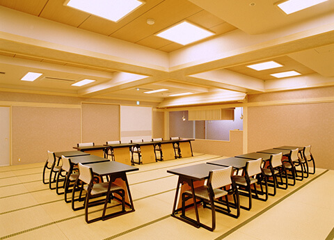 Medium-Sized Hall With Open Kitchen Sakurano /5F