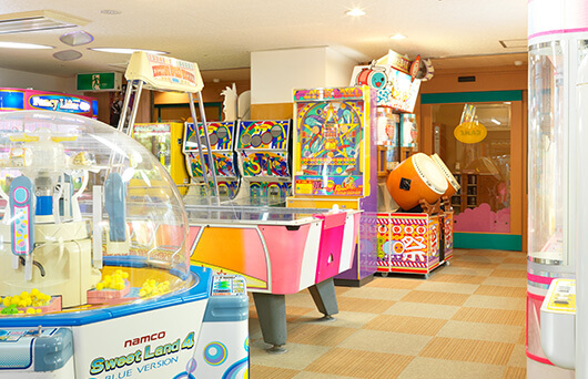 Udekurabe Game Corner / 2F