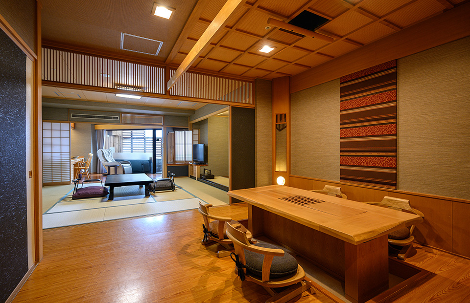 Japanese Room with Outdoor Bath