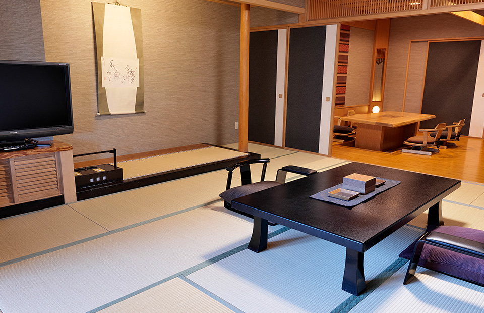 Japanese Room with Outdoor Bath