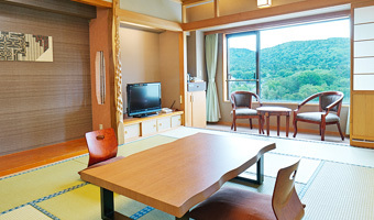 Image:(Mountainside) Japanese Room