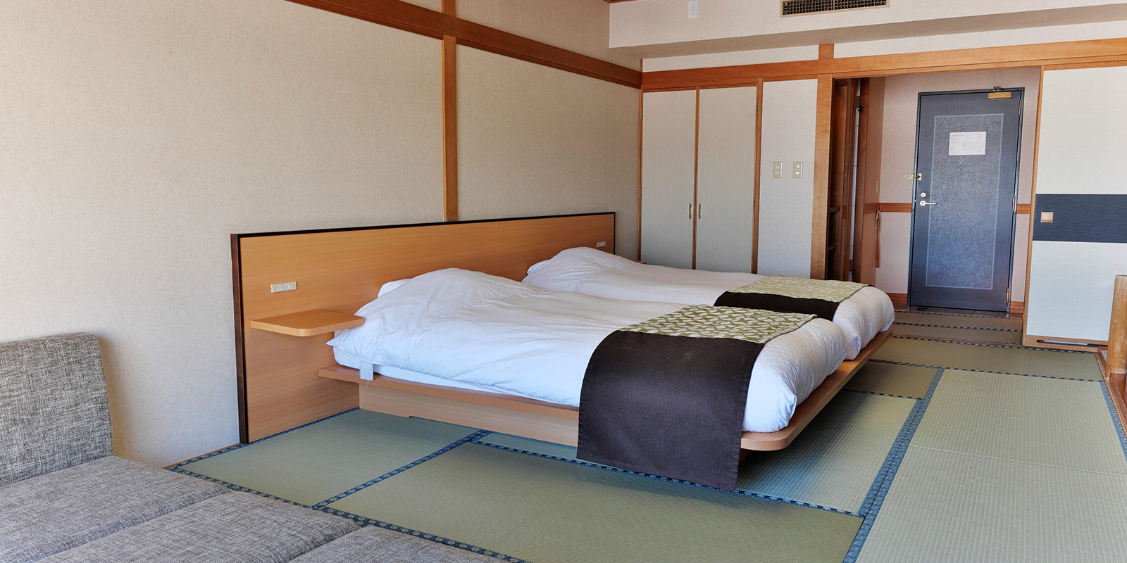 湖側 和室ツイン